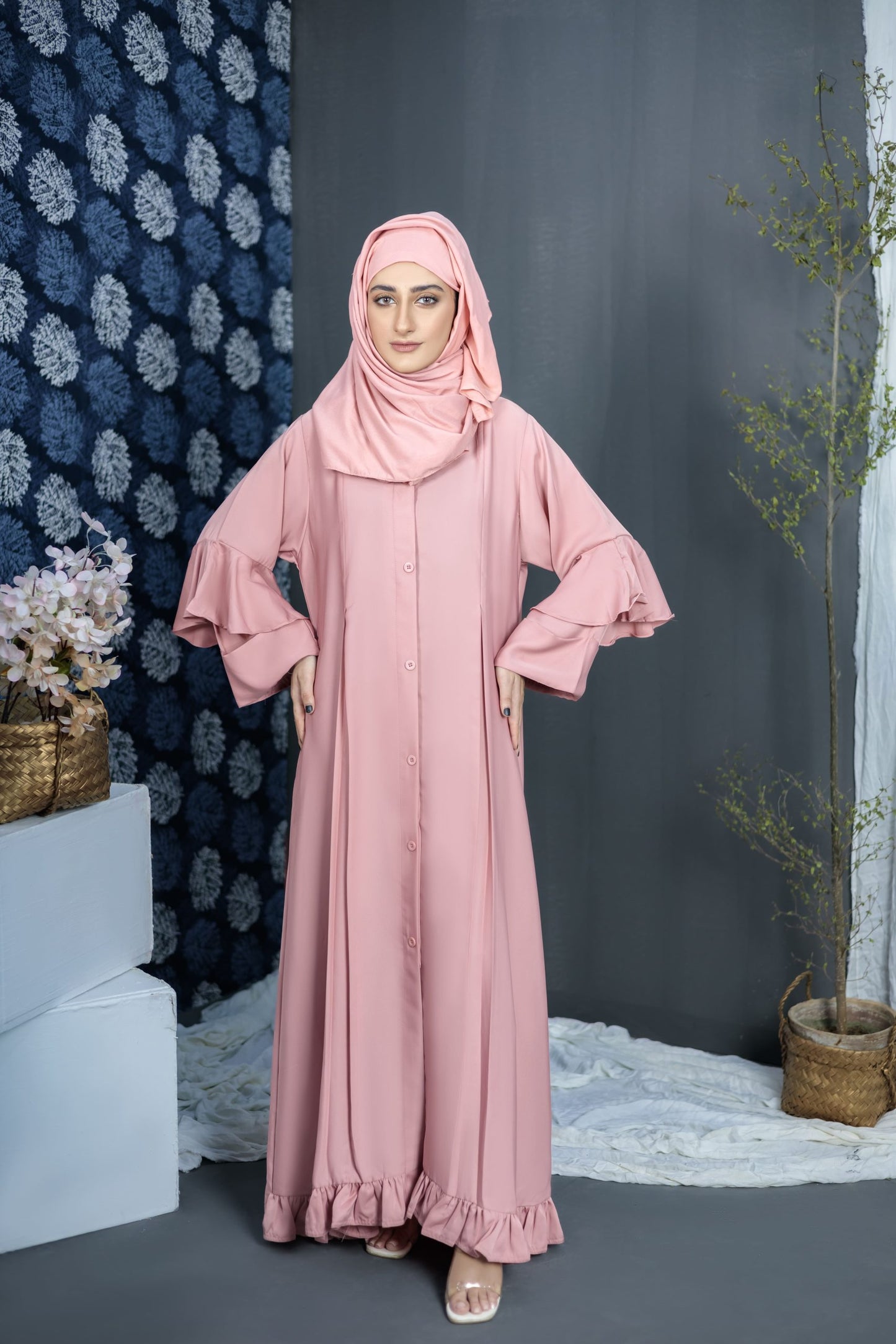 Nuzhat Abaya