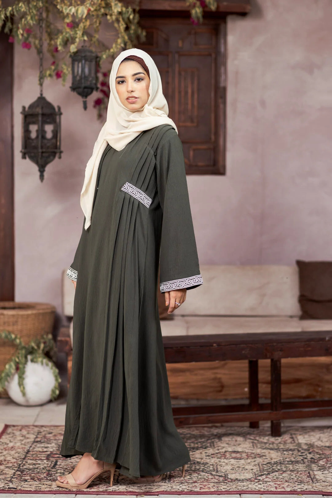 Emaan Abaya