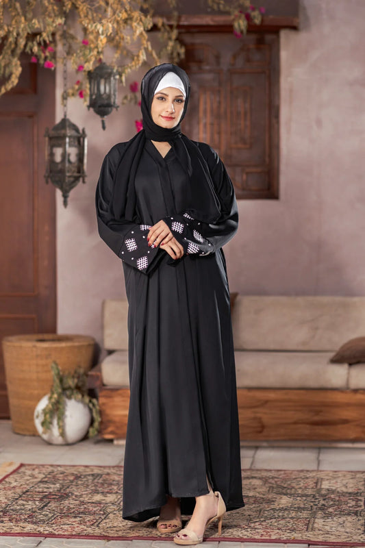 Malikat Al Leli Abaya