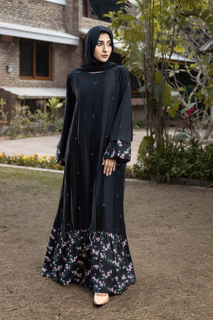 Classic Charm Abaya