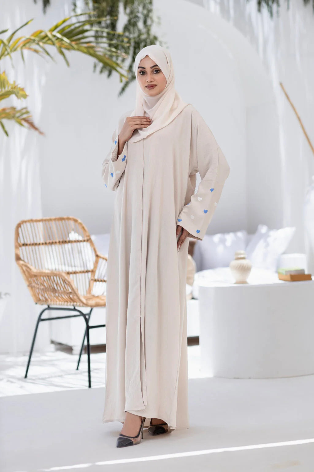 Abaya Al-Anaqa