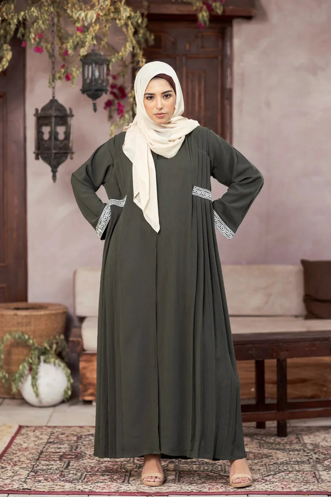 EMAAN ABAYA
