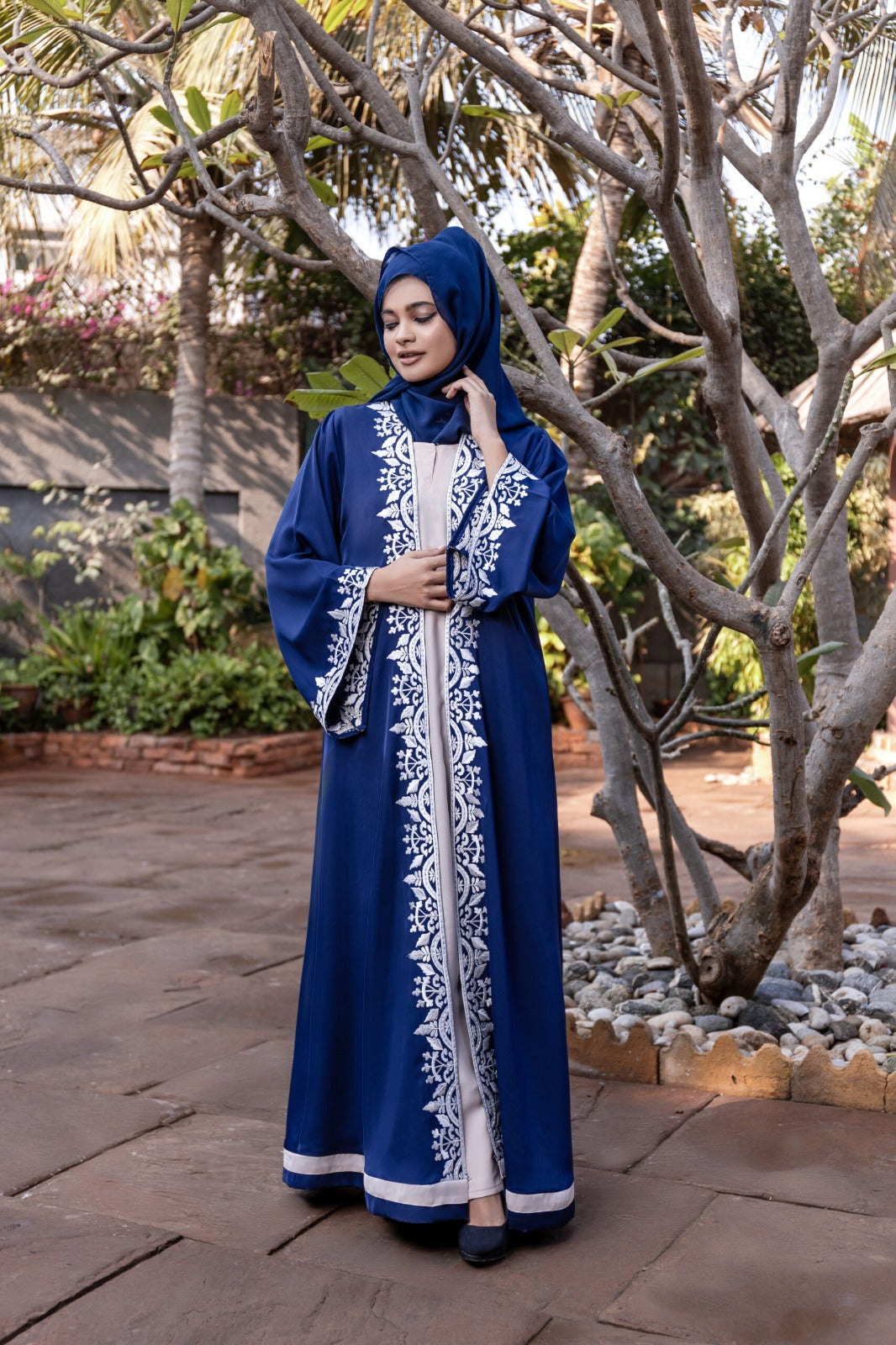 Layyin Abaya