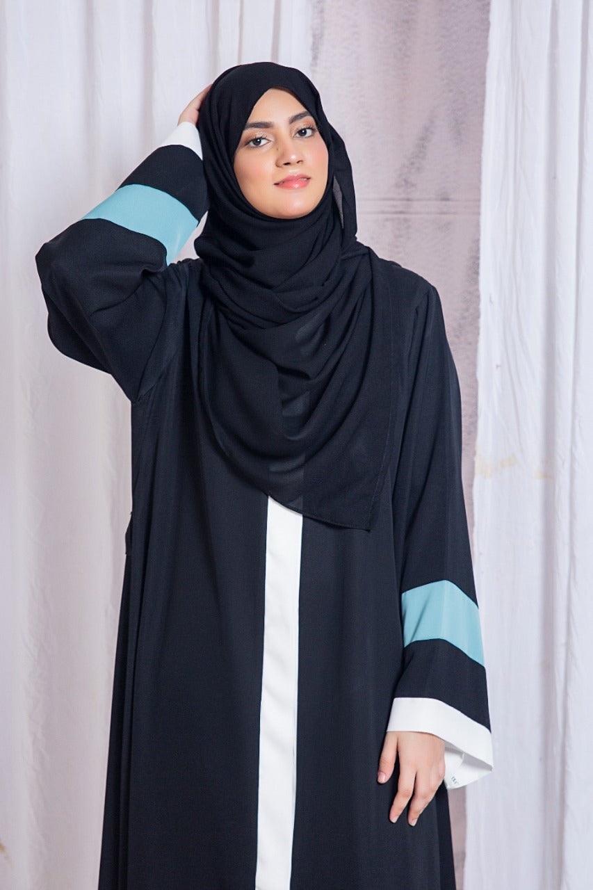 Aaiza Abaya